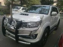 Toyota Fortuner 4x2 MT 2015