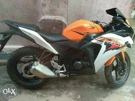 Honda CBR 150R 150cc 2013
