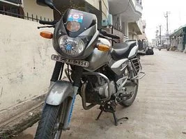 Bajaj Pulsar 150cc 2004