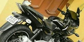 Bajaj Pulsar 220cc 2015