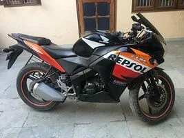 Honda CBR 150R 150cc 2013