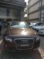 Audi A4 2.0 TDI premium 2011