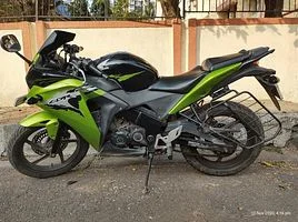 Honda CBR 150R 150cc 2017