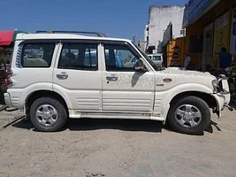 Mahindra Scorpio SLX 2007