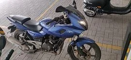 Bajaj Pulsar 220cc 2009
