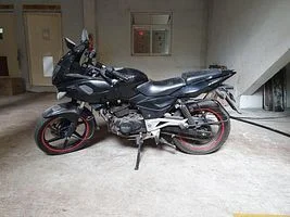 Bajaj Pulsar 220cc 2009