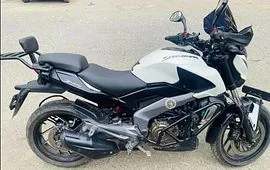 Bajaj Dominar 400 ABS 2017