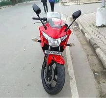 Honda CBR 150R Deluxe 2016