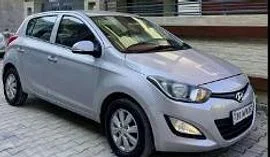Hyundai i20 Sportz 1.4 CRDi 2012