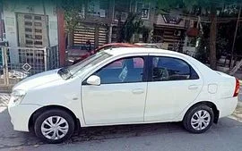 Toyota Prius 1.8 Z6 2012