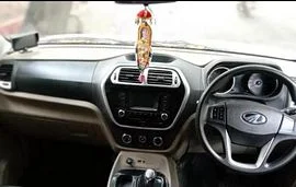 Mahindra TUV300 T8 2016
