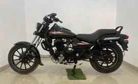 Bajaj Avenger Street 220 2017