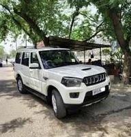 Mahindra Scorpio S7 140 bhp 2WD 2018
