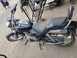 Bajaj Avenger 220cc 2012