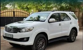 Toyota Fortuner 3.0 4x2 MT 2014