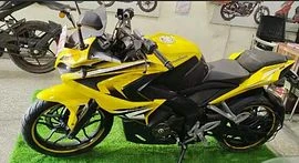 Bajaj Pulsar RS200 2016