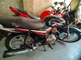 Bajaj CT 100 100cc 2016