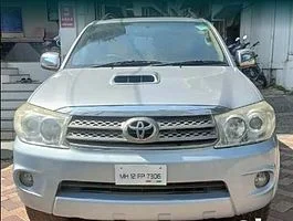 Toyota Fortuner 2.8 4x4 MT 2009