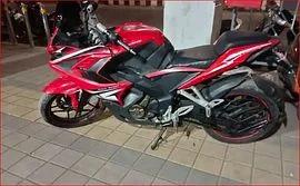 Bajaj Pulsar RS200 ABS 2015