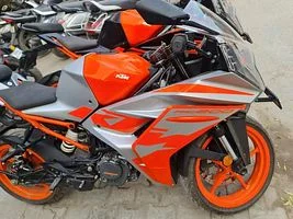 KTM RC 200 2022