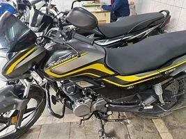 Hero Super Splendor Self Disc Alloy 125cc BS6 2021