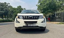 Mahindra XUV500 W10 2016