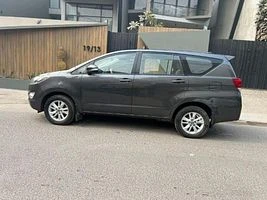 Toyota Innova Crysta 2.4 G 7 STR 2017