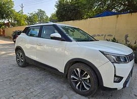 Mahindra XUV300 W8 AMT Diesel 2019