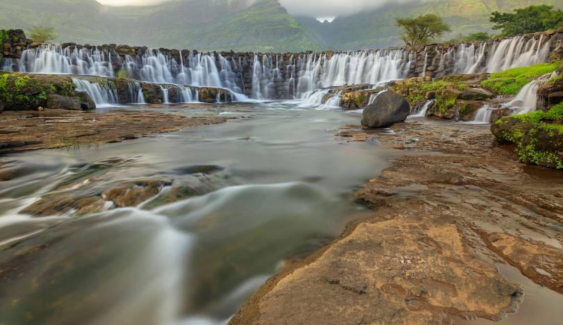 Bhandardara (70 km | Approx 1.5 hours)