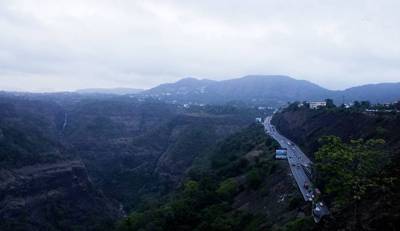 Khandala (4 km | Approx. 12 mins)