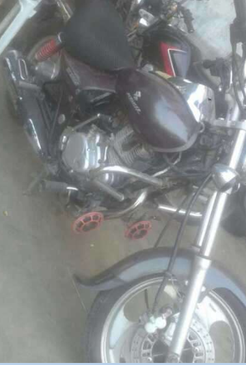 Bajaj Avenger 180cc 2006