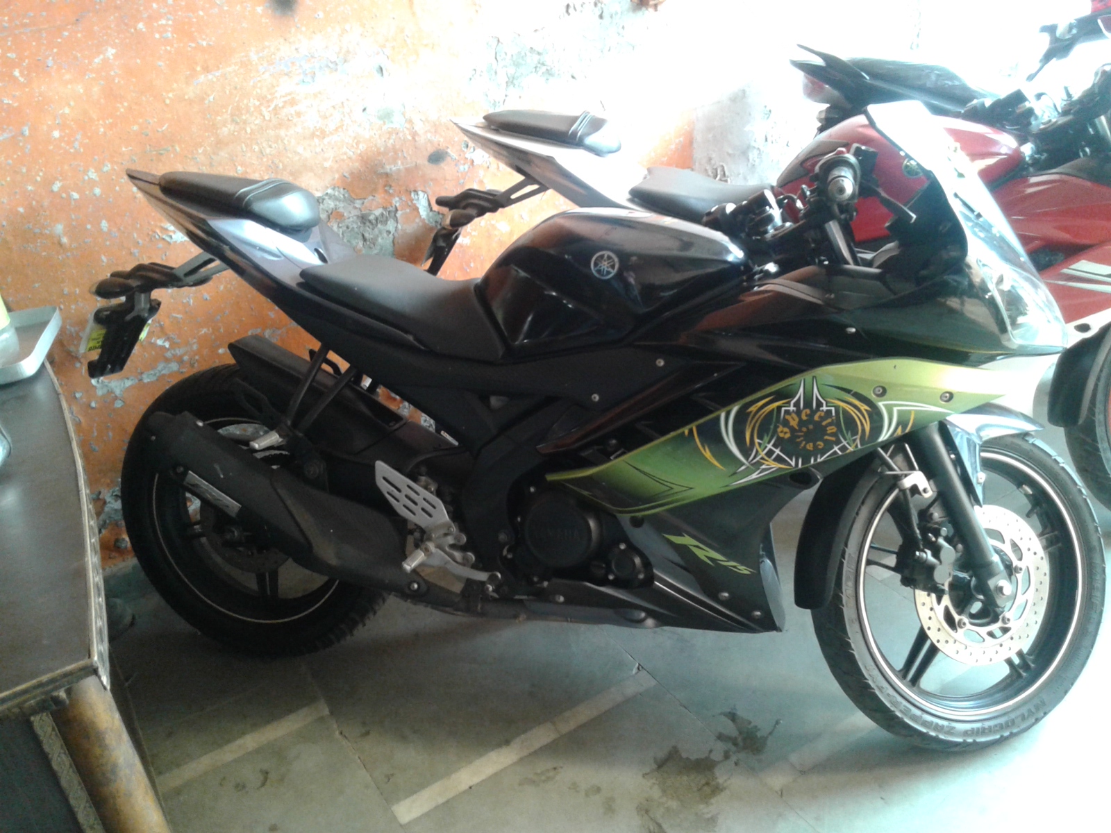 Yamaha YZF-R15 150cc 2011