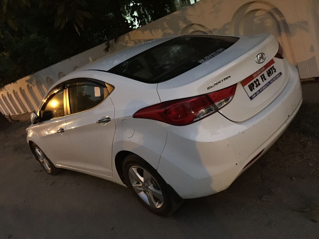 Hyundai Elantra 1.8 S 2013