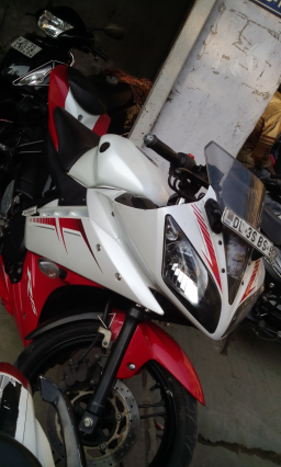 Yamaha YZF-R15 2.0 150cc 2013
