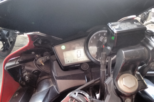 Yamaha YZF-R15 2.0 150cc 2012