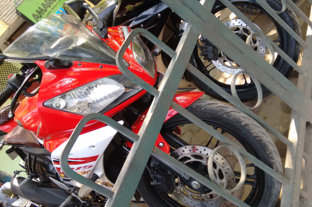 Yamaha YZF-R15 2.0 150cc 2012
