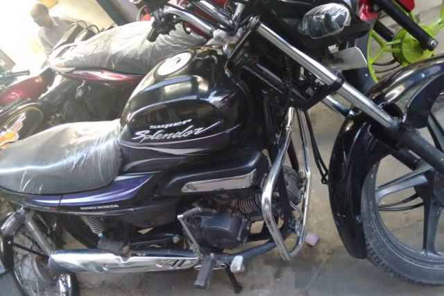 Hero Super Splendor 125cc 2011