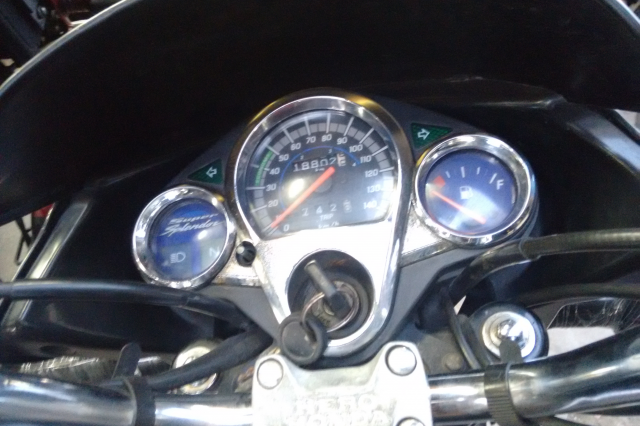 Hero Super Splendor 125cc 2011