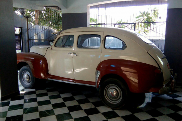 Ford Super Model Deluxe 1946