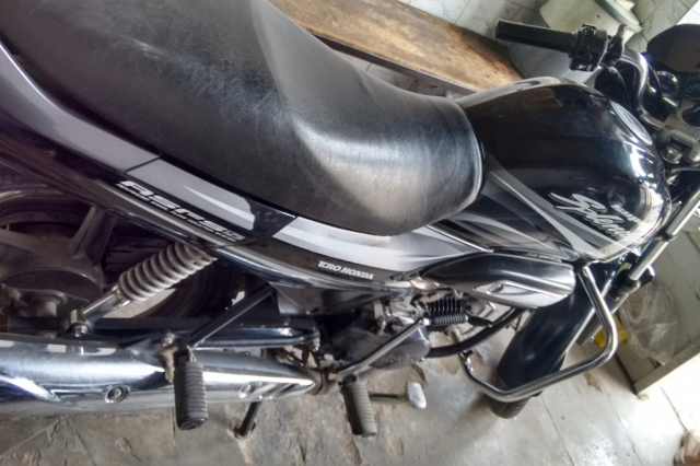 Hero Super Splendor 125cc 2011