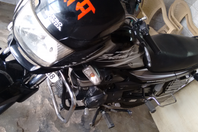 Hero Super Splendor 125cc 2011