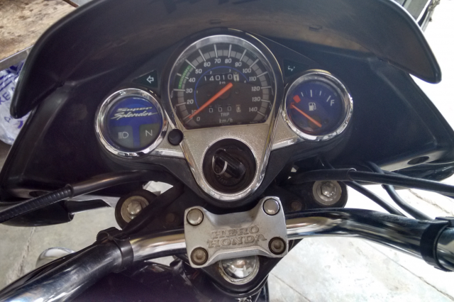 Hero Super Splendor 125cc 2011