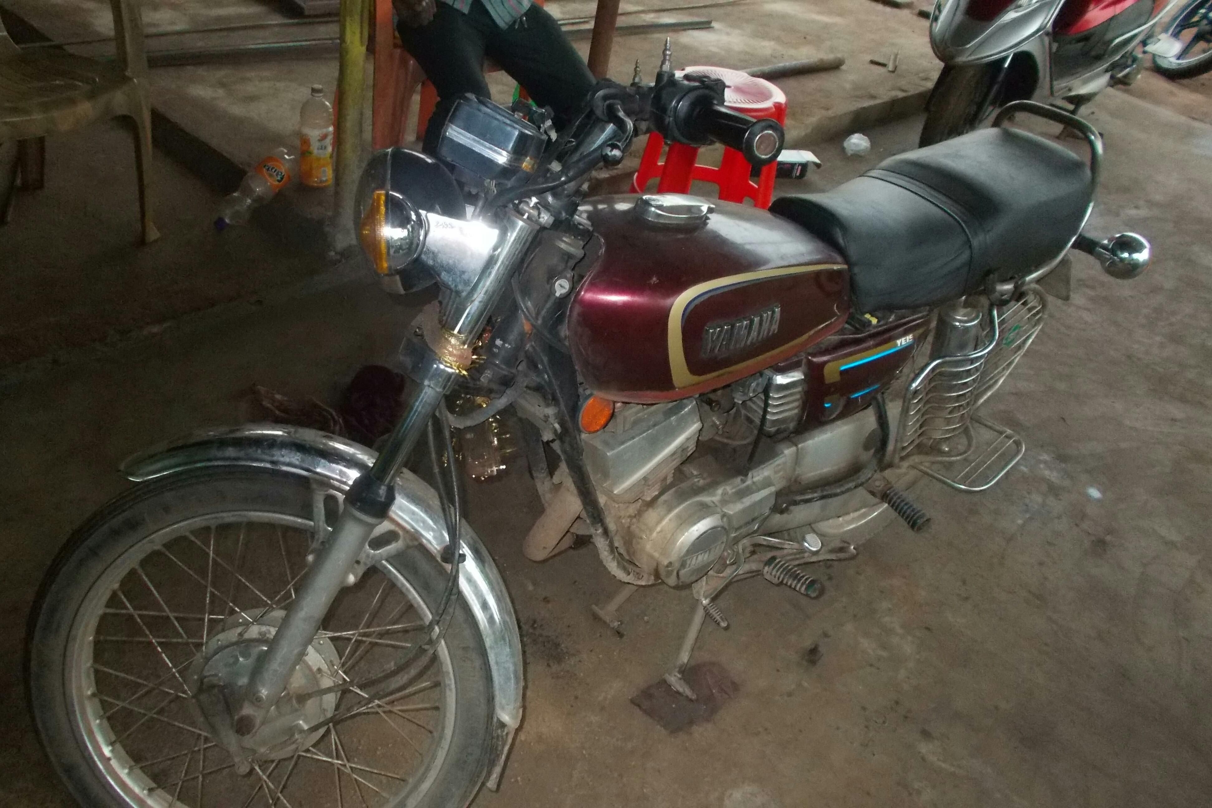 Yamaha Rx 100 Bike For Sale In Cuttack Id 1415217915 Droom