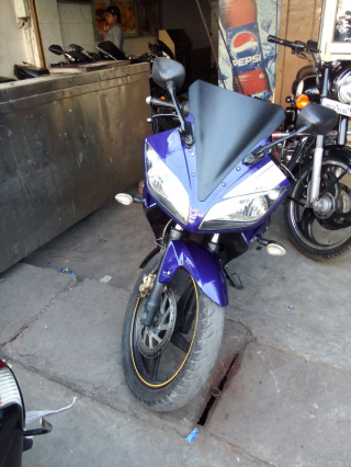 Yamaha YZF-R15 150cc 2011