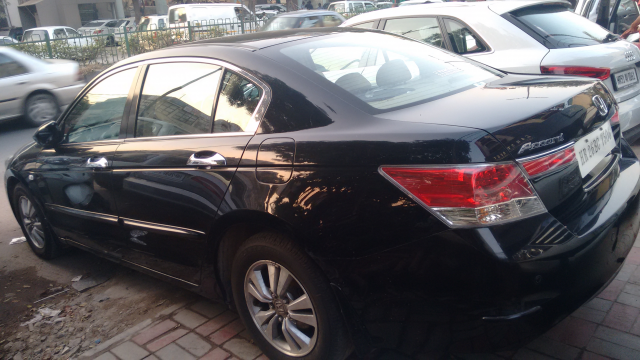 Honda Accord 2.4 AT 2010
