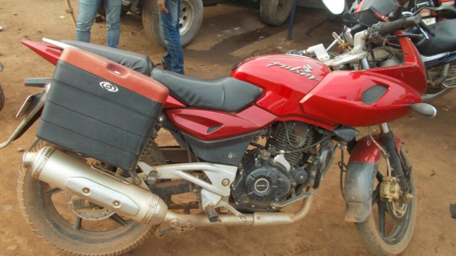 Bajaj Pulsar 220cc 2013