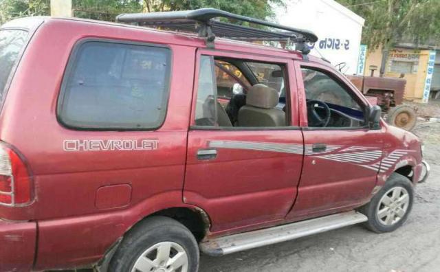 Chevrolet Tavera LT 2007