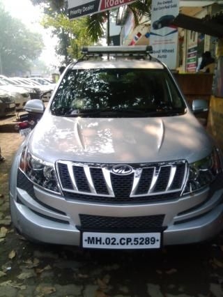Mahindra XUV500 W8 2012