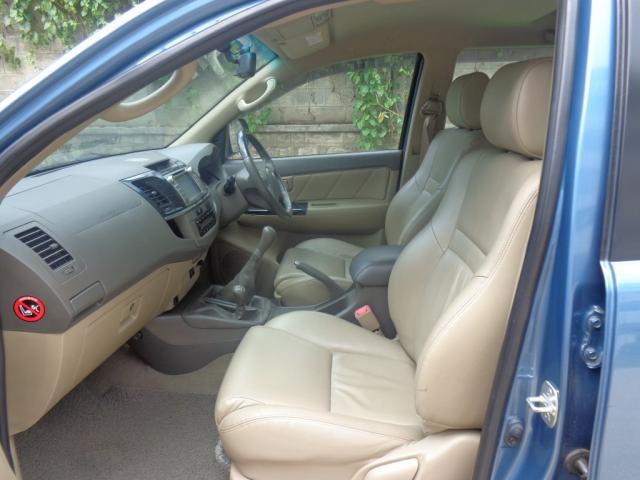 Toyota Fortuner 3.0 4X4 MT 2012