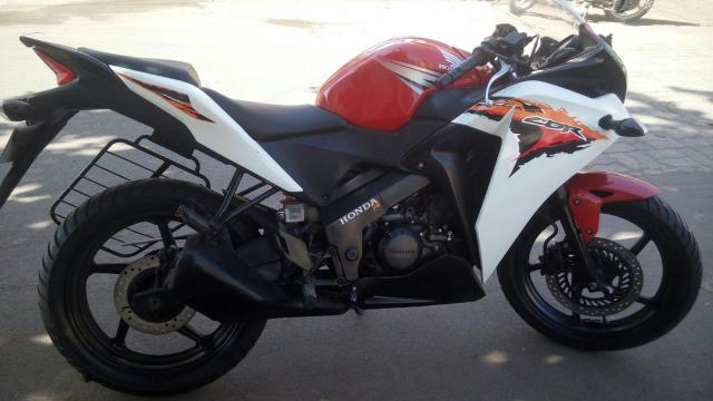 Honda CBR 150R 150cc 2013